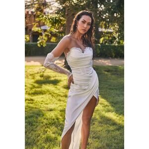 NEW! Selfie Leslie Shanice Lace Trim Sweetheart Midi Dress White slbd3366 Small